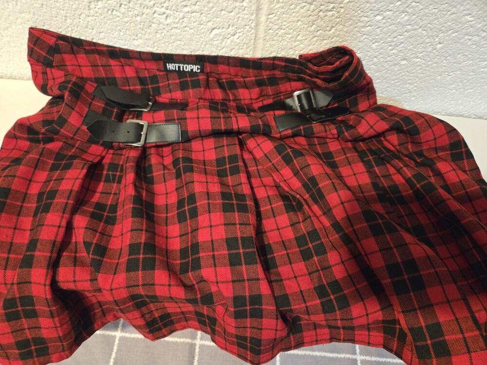 Hot Topic Womens Red Black Checkered Skirt L Used Good Condition